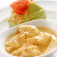 Куриное филе с яблочным соусом и пастернаком