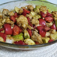 Куриное филе с помидором и кабачком