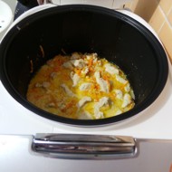 Куриное филе в мультиварке с морковью и луком