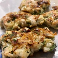 Куриные котлеты с сыром и зеленью