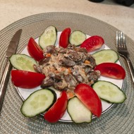 Куриные сердечки в сливках