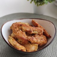 Куриные стрипсы в сырном кляре