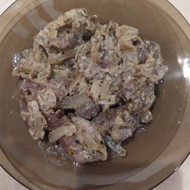 Куриные желудки в сметане