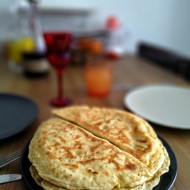 Кутабы с нутом и сливочным сыром