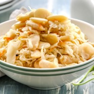 Квашеная капуста с фасолью по-украински