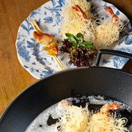 Лапша с тигровыми креветками