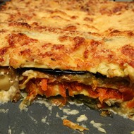 Лазанья с баклажанами, песто, фундуком и петрушкой