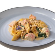 Ленивые вареники с картошкой и сливочным соусом с крабом