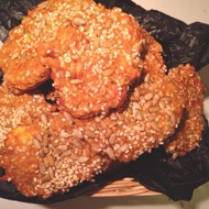 Лепешки с кунжутом, семечками и сыром на сыворотке