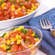 Летний кукурузный салат с базиликом