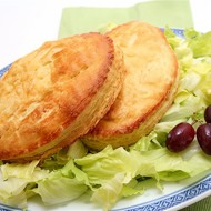 Лосось в слоеном тесте