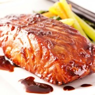 Лососевые стейки с медом и соевым соусом