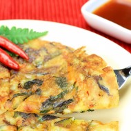 Лук-порей, запеченный со сливками