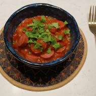 Сосиски, тушенные с овощами