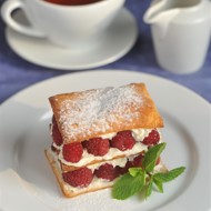 Малиновый мильфей