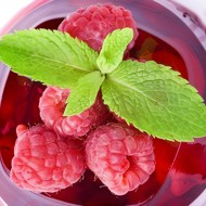 Малиновое желе с самбукой