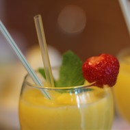 Мангово-ананасовый смузи