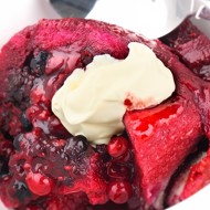 Манная каша на клюквенном соке