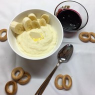 Манная каша на топленом молоке со сливочным маслом