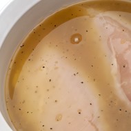 Маринад из белого вина с орегано и чесноком