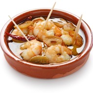 Маринованные креветки с луком и специями