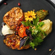 Медальоны из индейки, приготовленные на гриле