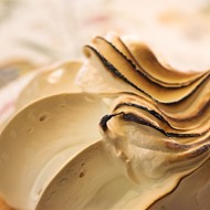 Меренги мокко с миндалем