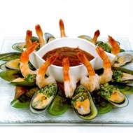 Мидии с песто на ракушках