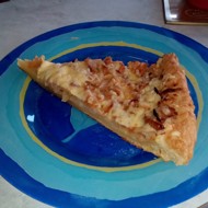 Миланский пирог с яблоками и луком