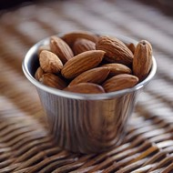 Миндальное молоко