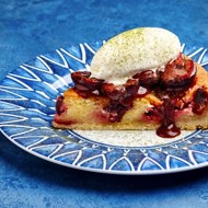 Миндальный пирог с черешней