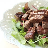 Мини-стейки из говядины  с мирином по-японски