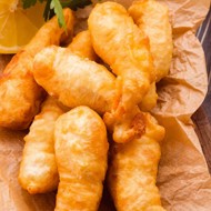 Минтай в тесте