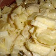 Мясной салат с яблоками и апельсинами по-руэнски