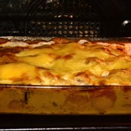 Мясо по-французски с картофелем и грибами