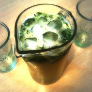 Мохито с киви и базиликом