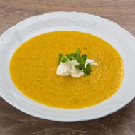 Морковный суп-пюре с кориандром