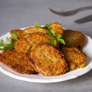 Морковные оладьи с миндалем