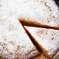 Морковный пирог с грецким орехом