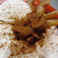 Мороженое с грушей и корицей