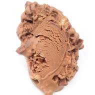 Мороженое с молочным шоколадом и конфетами KitKat