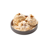 Мороженое с орехом пекан и соленой карамелью