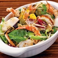 Морской салат со спагетти