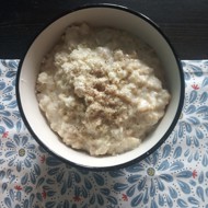 Несладкая овсяная каша с пармезаном