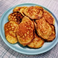 Нежные кето-оладьи с тыквой