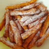 Нежные творожные палочки