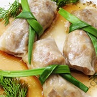 Нэм с начинкой из мяса и овощей