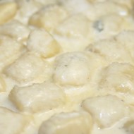 Ньокки в сливочном соусе с беконом