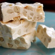 Нуга с орехами