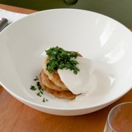 Оладьи из нутовой муки и цукини